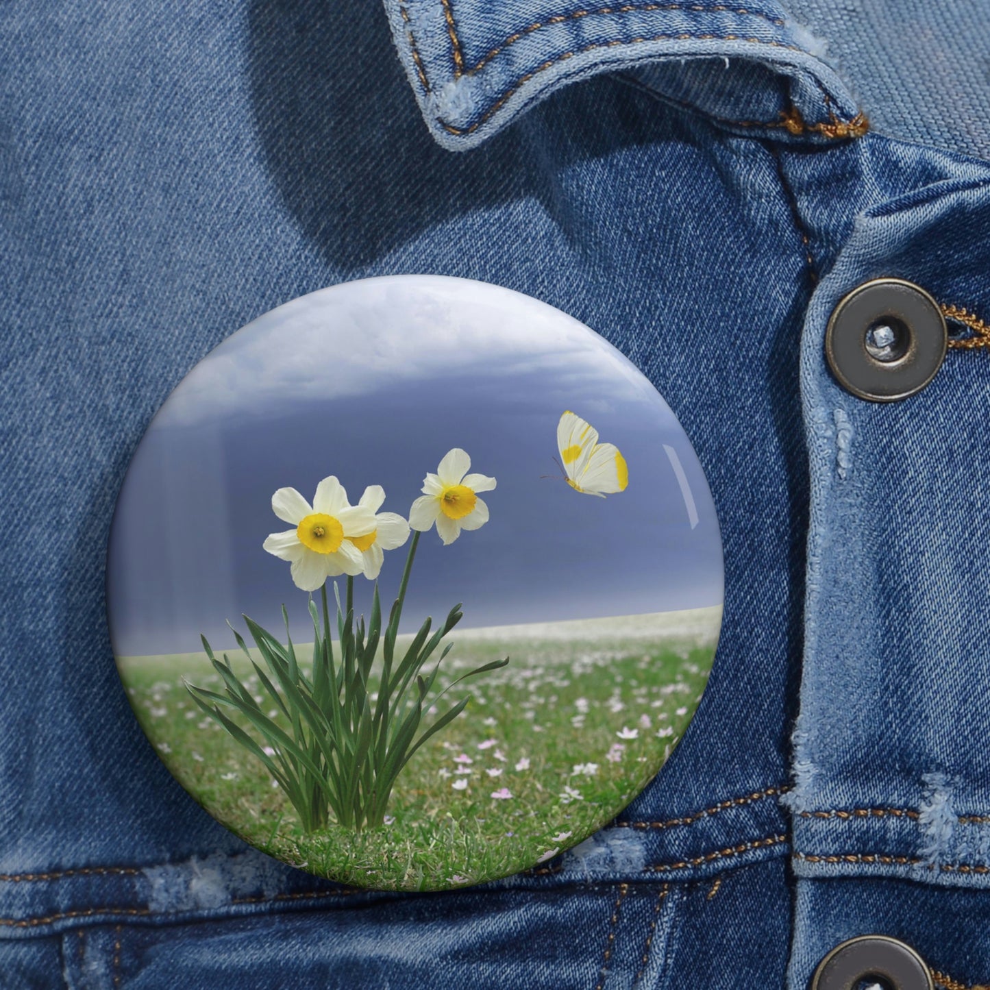 Springtime pin button